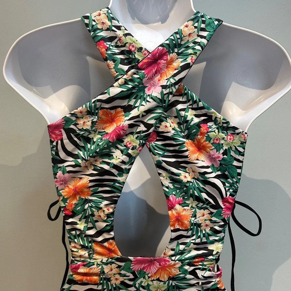 Yandy Zebra Floral Tropical Print Onepiece Swimsuit Medium New with Tags